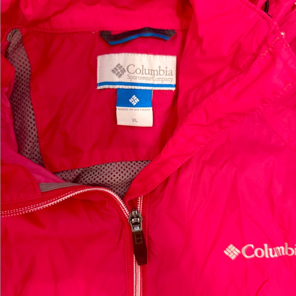 Columbia Fuchsia Windbreaker